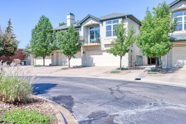 Primary Photo - 6697 S Forest Way