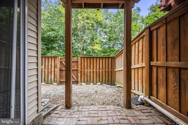 Building Photo - 21562 Iredell Terrace