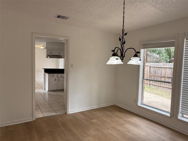 Building Photo - 1847 Spruce Knob Dr