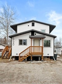 Building Photo - 720 18th Ave