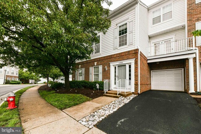 Building Photo - 6324 Eagle Ridge Ln
