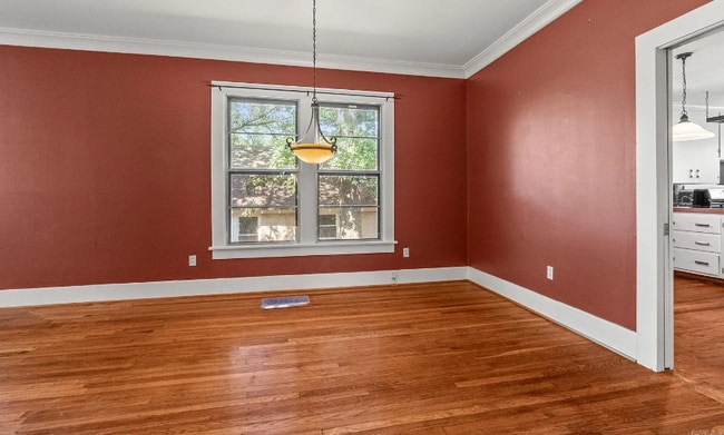 Building Photo - 4920 Lee Ave