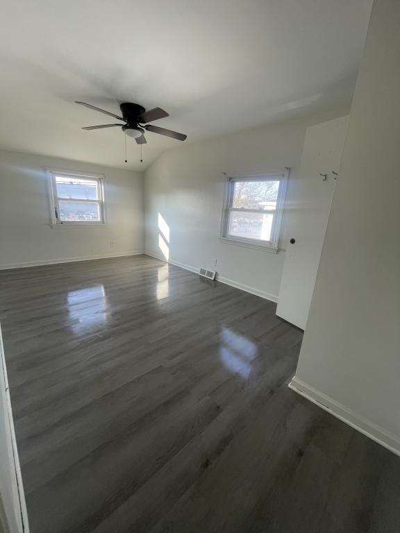 Building Photo - 326 Northland Ave