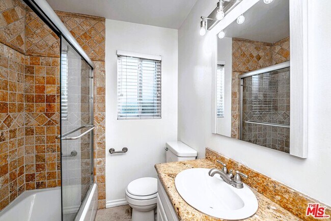 Building Photo - 5353 Don Pio Dr