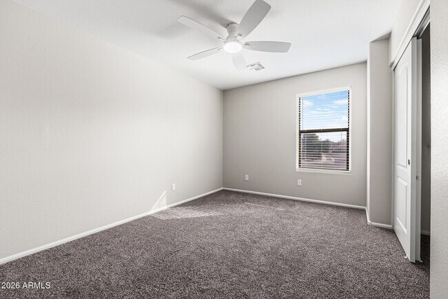 Building Photo - 7911 S 47th Ln