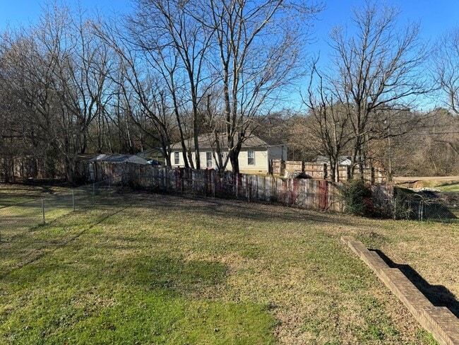 Building Photo - Cape Cod with 3 Bed/2 Bath with Basement!