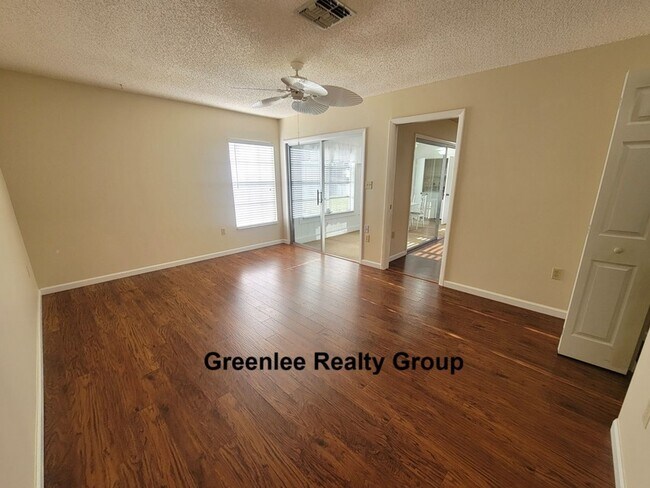 Building Photo - Beautiful 2 Bedroom / 2 Bathroom Waterfront End Unit in Heritage Lake (55+ Community)