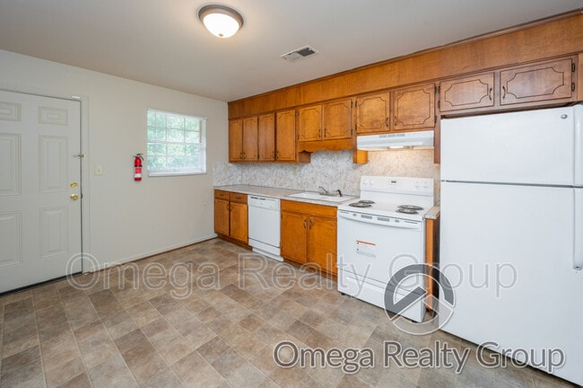 Building Photo - 2020 High School Rd