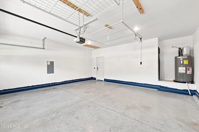 Building Photo - 233 Forester Dr