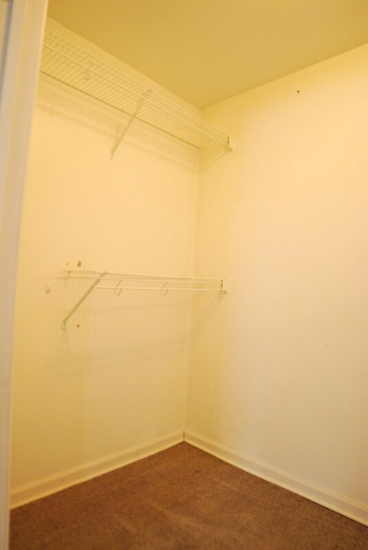 Building Photo - 655 36th St NE