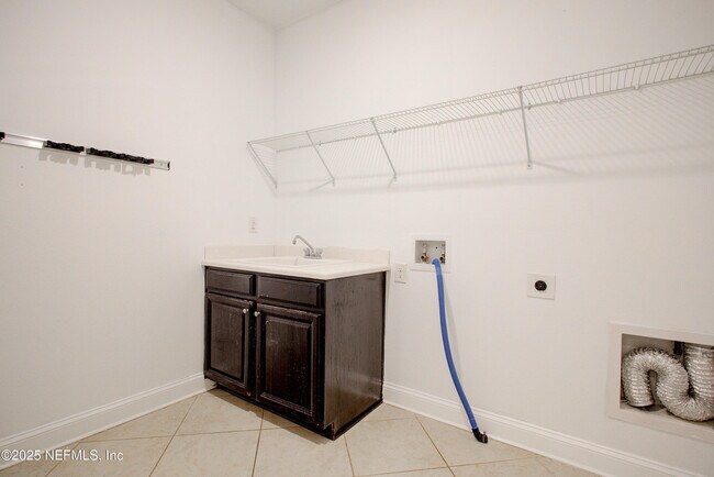 Building Photo - 174 Antilles Rd