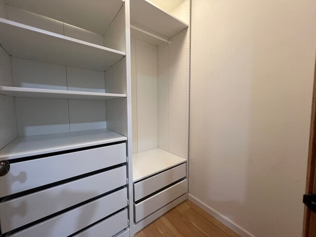 Building Photo - 17542 Gilbert Dr