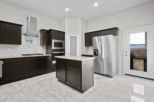 Building Photo - 12681 Don Norte St