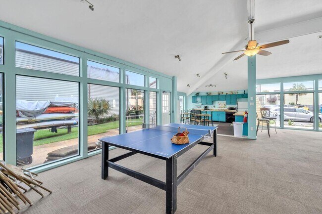 Building Photo - 308 Miracle Strip Pkwy