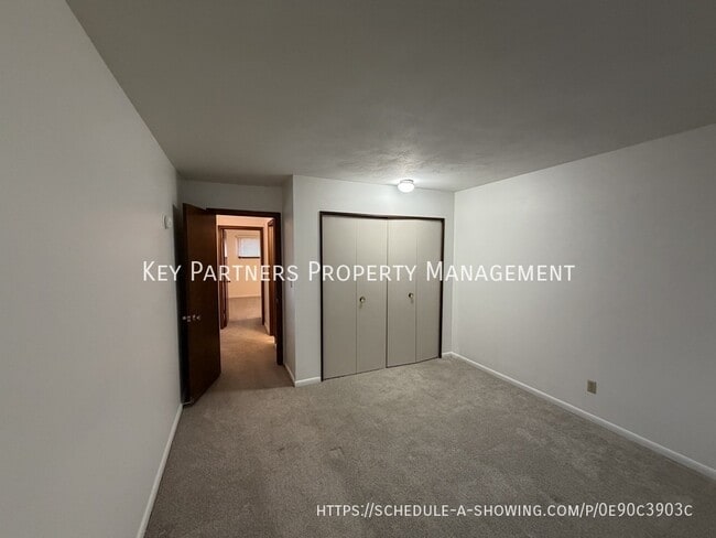 Building Photo - 6524 W 51st St