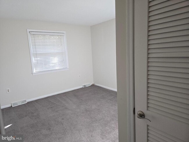 Building Photo - 341 S 26th St