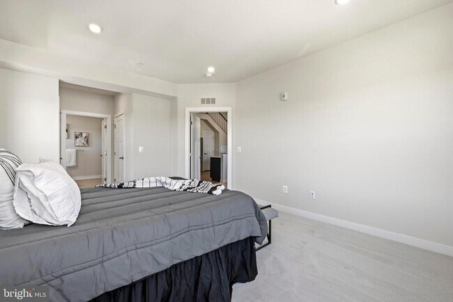 Building Photo - 3411 Angelica Wy