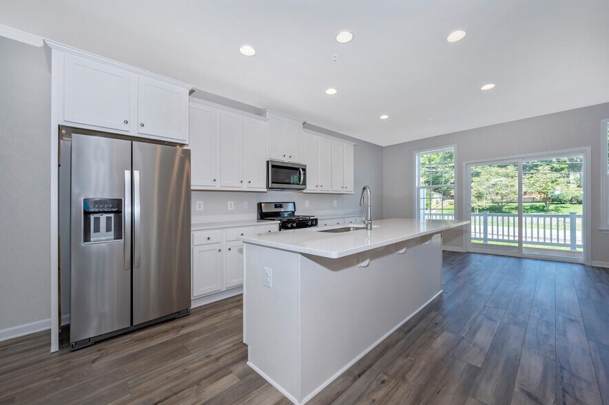 Building Photo - 23 Chester Ct