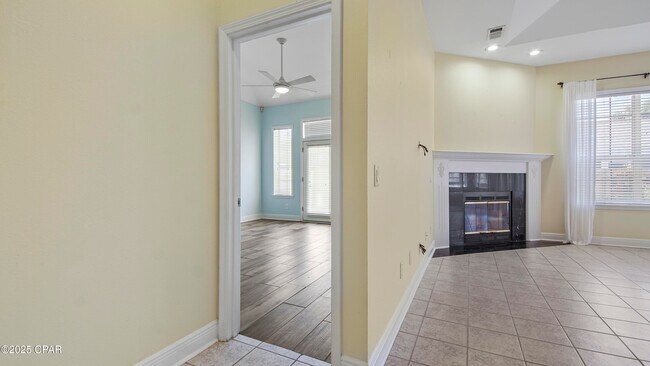 Building Photo - 139 Bonaire Dr