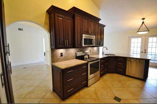 Kitchen - 17569 89th Pl N