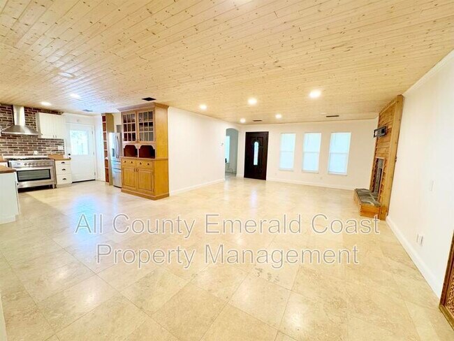 Building Photo - 4104 Indian Bayou N