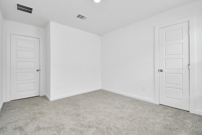 Building Photo - 1123 Briscoe Ct