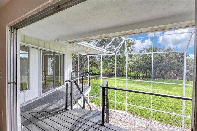 Building Photo - 2460 Whippoorwill Cir
