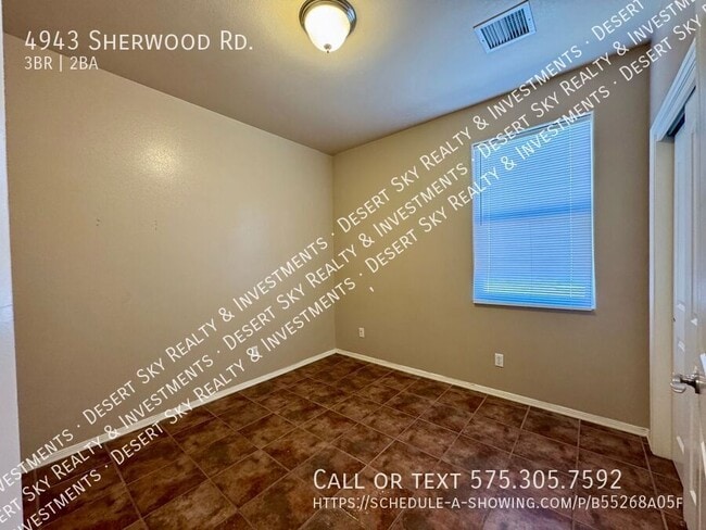 Building Photo - 4943 Sherwood Rd