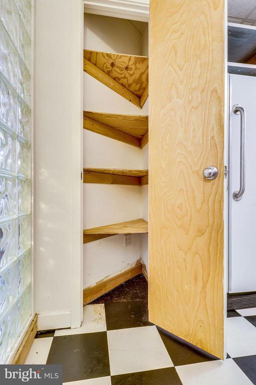 Building Photo - 1111 Arlington Blvd