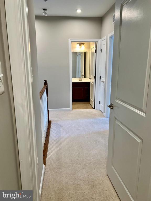 Building Photo - 6508 Walcott Ln