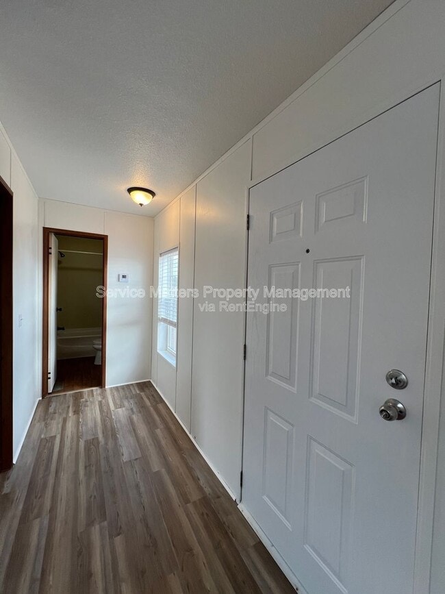 Building Photo - 4831 Douglas Dr