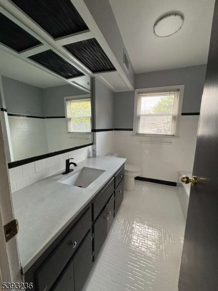 Building Photo - 130 Arlington Ave