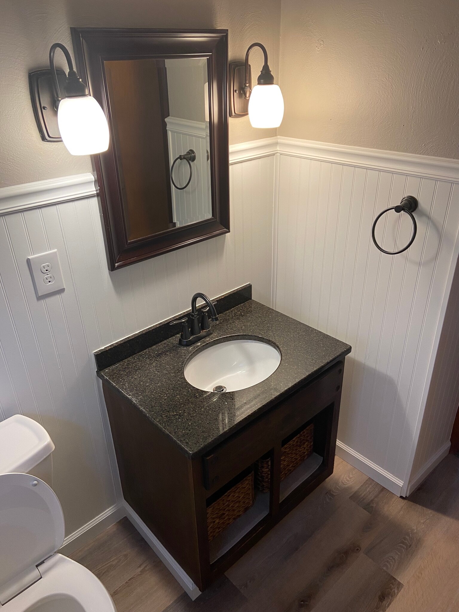 Fully Remodeled Bathroom. - 704 E Pike St