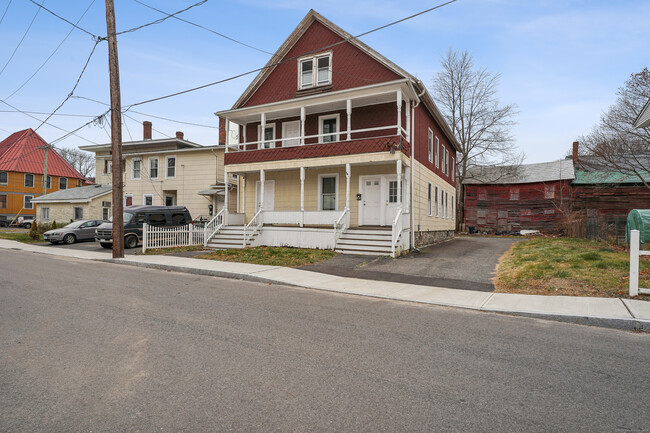 Building Photo - 31-33-33 Case Ave