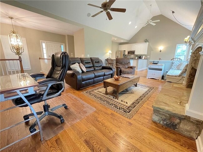 Building Photo - 3398 Banks Mountain Dr