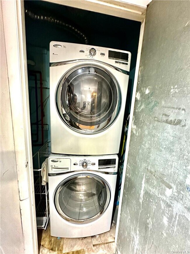 Building Photo - 376 Concord Ln