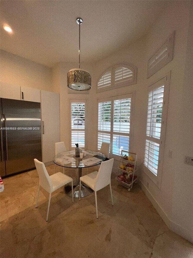 Building Photo - 5283 SW 33rd Way