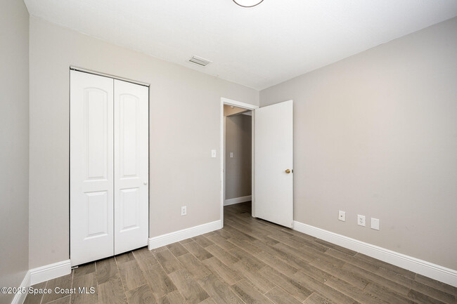 Building Photo - 1474 Lombard St NW