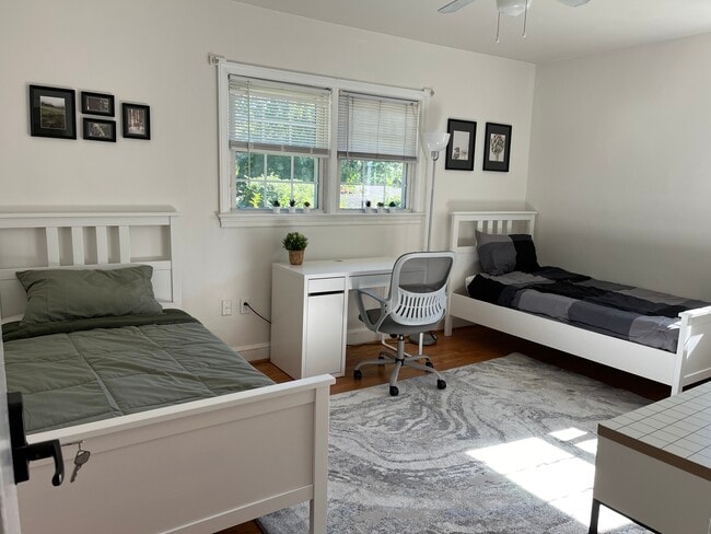 downstairs bedroom 4 - 114 S Lee St