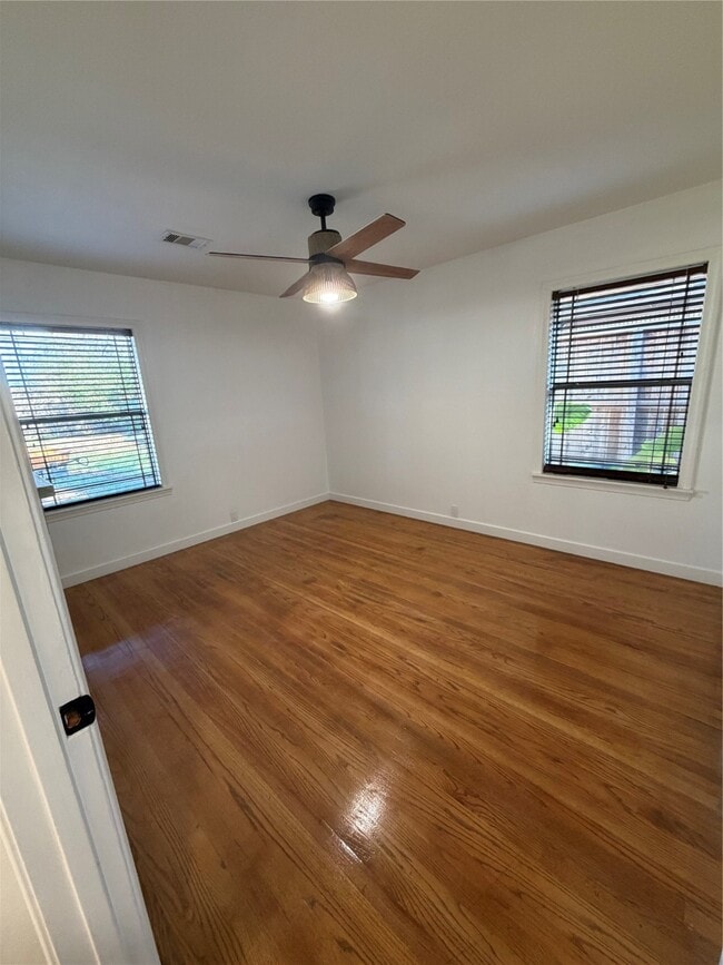 Building Photo - 1206 Stonecrest Dr