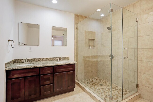 Building Photo - 5205 Verdome Ln