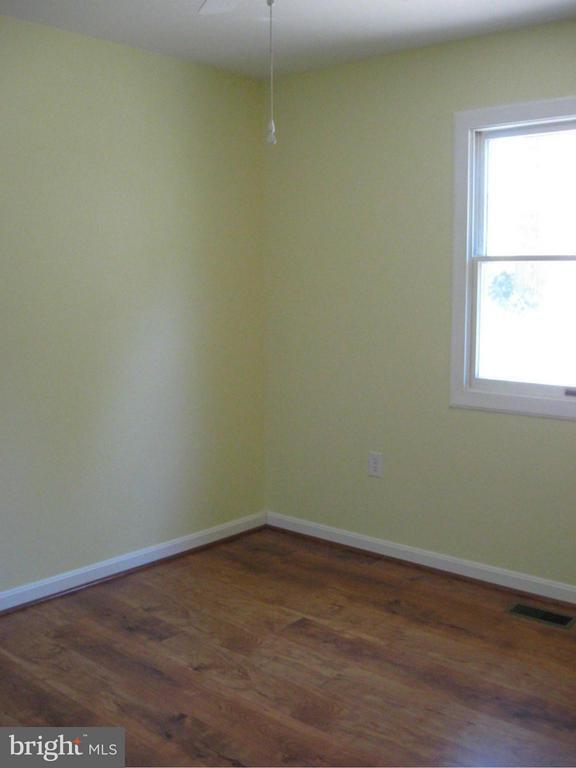 Building Photo - 1594 N Harbor Dr