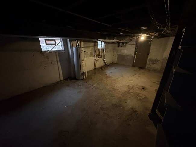 Building Photo - 247-249 North Harris Avenue