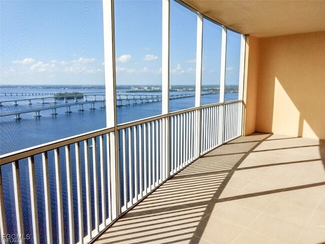 Building Photo - 2743 First St