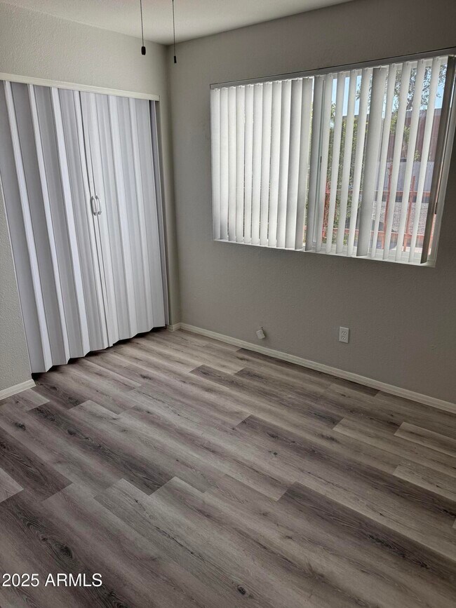 Building Photo - 7221 E Granada Rd