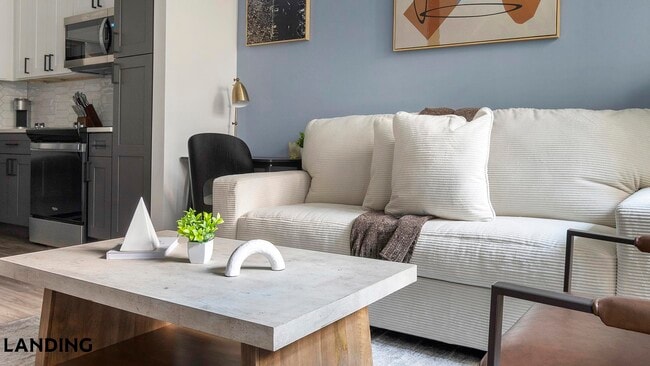 Building Photo - 944 Broadcast Pl