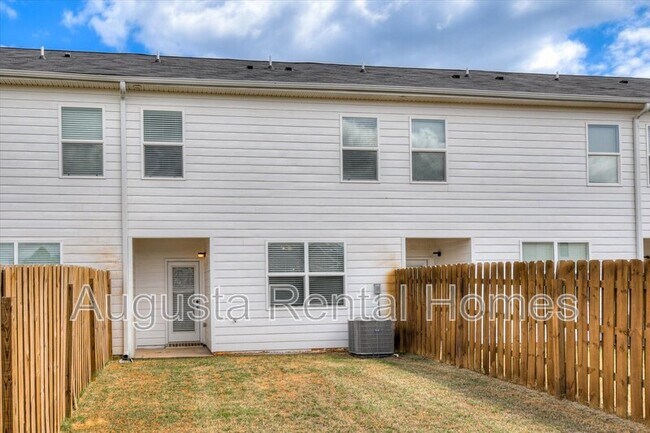 Building Photo - 4315 Newland St