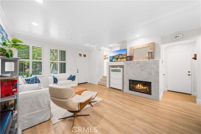 Building Photo - 120 Jadestone
