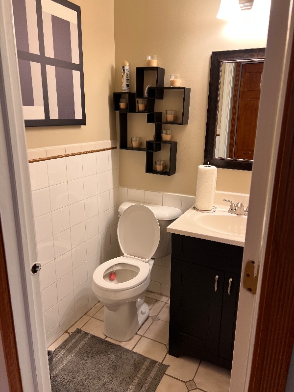 Building Photo - 2694 College Hill Cir