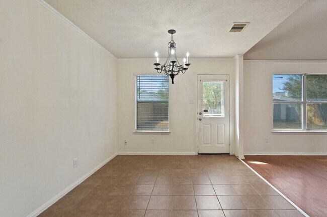 Building Photo - 21523 Juniper Meadows Dr